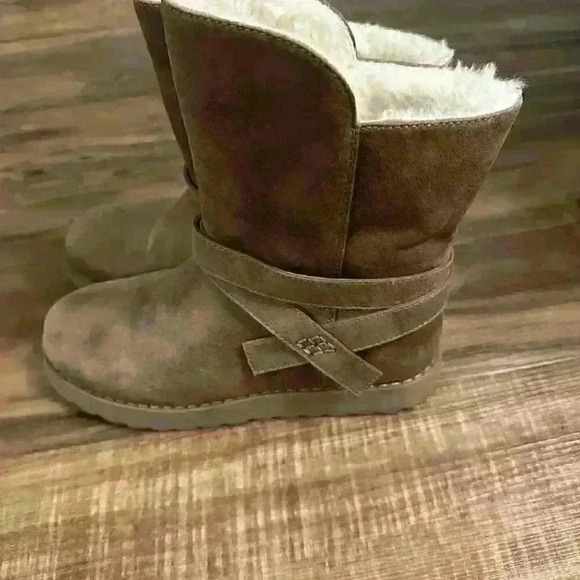 Skechers Women's Keepsakes 2.0 Pikes Peak Taupe Vegan Boots 44614 Size - Picture 4 of 6